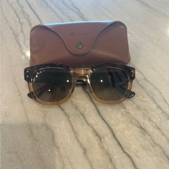 Ray-Ban Mega Hawkeye Polarized Sunglasses
Item# RB0298S - Picture 2 of 4